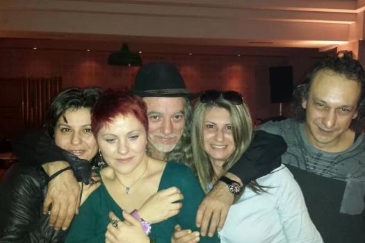 Add Image Description