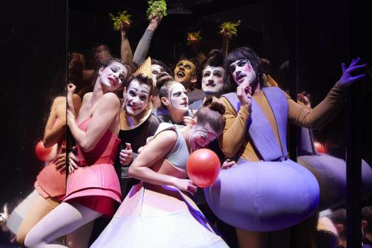 Add Image Description