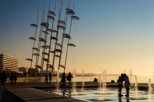 Add Image Description