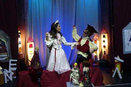 Add Image Description