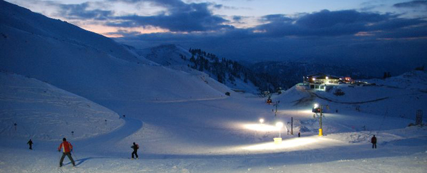 ΜΟΝΟΗΜΕΡΗ ΕΚΔΡΟΜΗ ΣΤΟ ΧΙΟΝΟΔΡΟΜΙΚΟ ΚΕΝΤΡΟ ΠΑΡΝΑΣΣΟΥ 22/2/2014