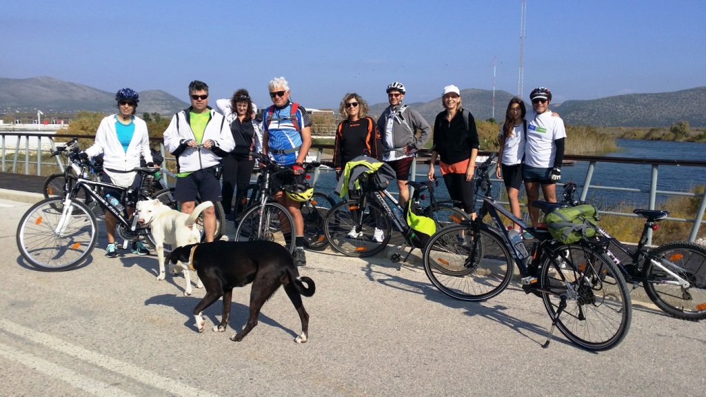 ΠΟΔΗΛΑΣΙΑ ΣΕ ΝΕΑ ΜΑΚΡΗ - ΣΧΟΙΝΙΑ