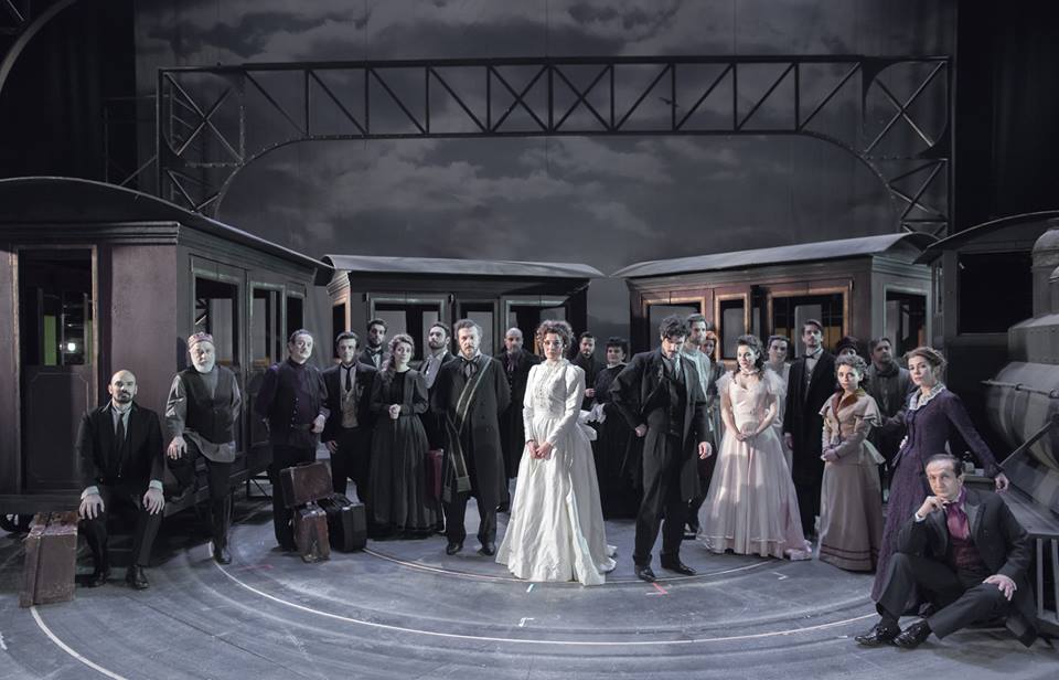 ΑΝΝΑ ΚΑΡΕΝΙΝΑ